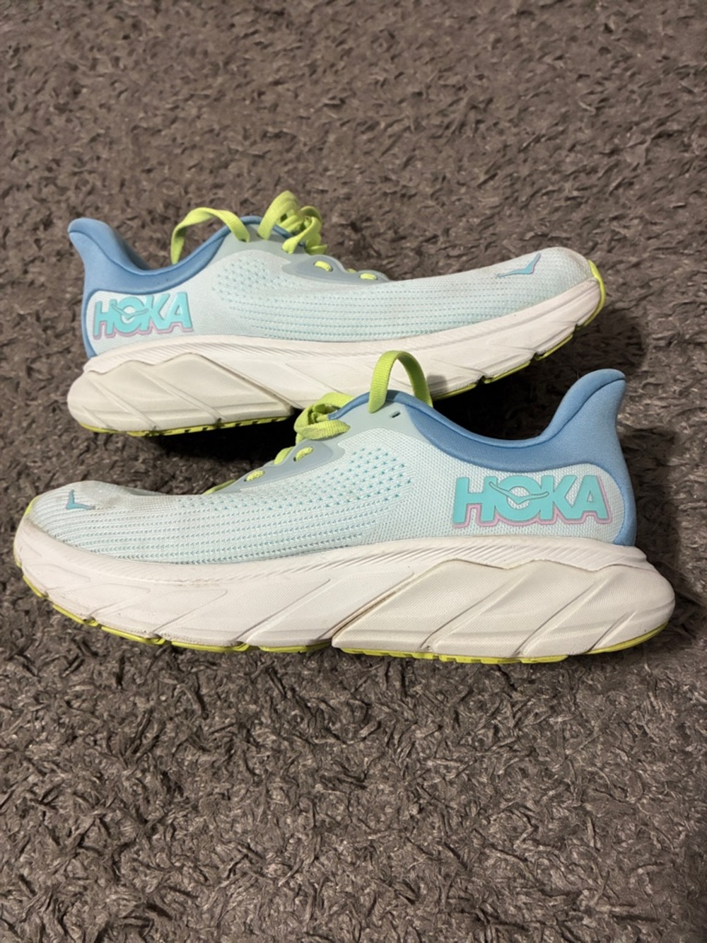 Hoka Arahi 7